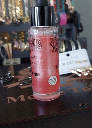 Beden wetnwild photofocus Rose serum primer