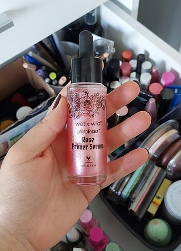 wetnwild photofocus Rose serum primer