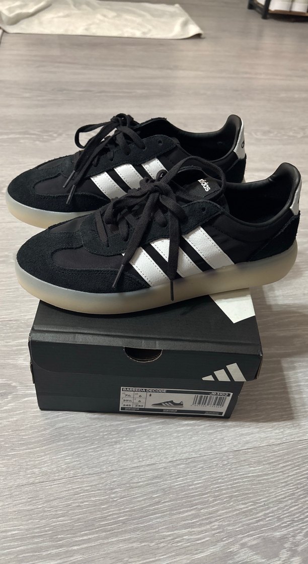 Adidas Siyah Beyaz Spor Ayakkabı - Görsel 4