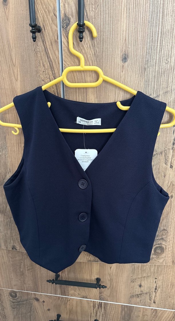 Düğmeli Siyah Mini Kadın Yelek - Görsel 2