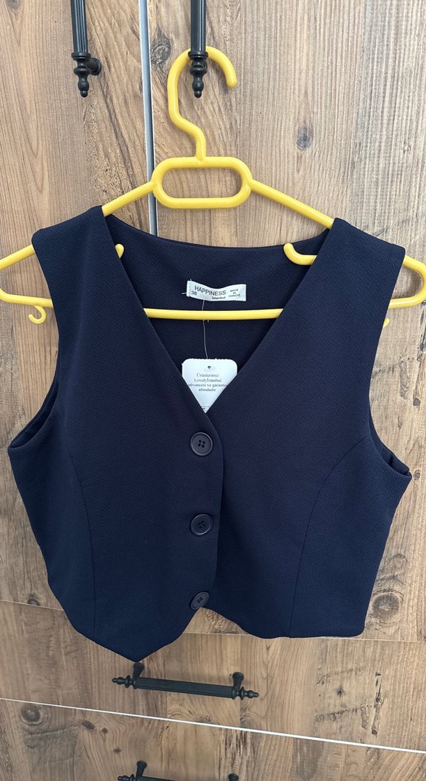 Düğmeli Siyah Mini Kadın Yelek - Görsel 3