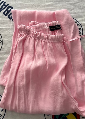 Düğmeli Pembe Keten Kadın Mini Pantolon - Görsel 4