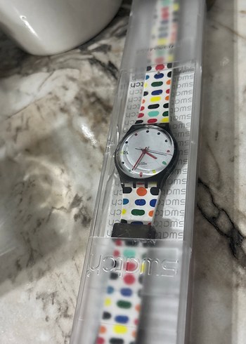 Çok Renkli Kayışlı Kadın Saat - Görsel 4