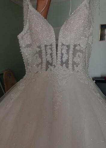 A kesim transparan taşlı gelinlik - Görsel 3