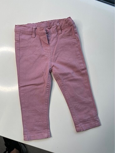 Pembe kız pantolonu