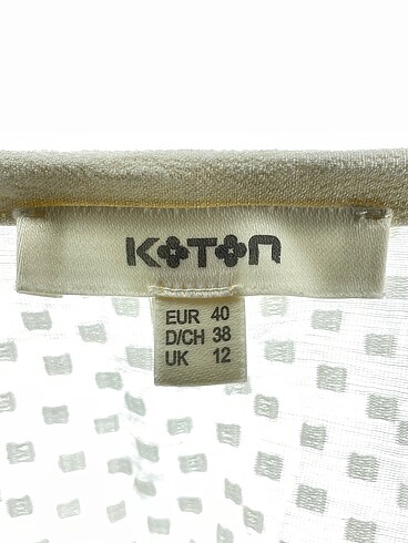 40 Beden beyaz Renk Koton Bluz %70 İndirimli.