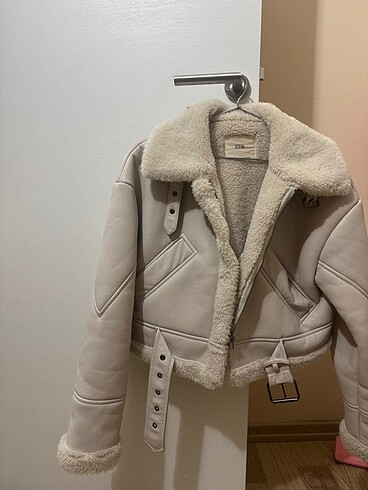 Stradivarius Deri mont