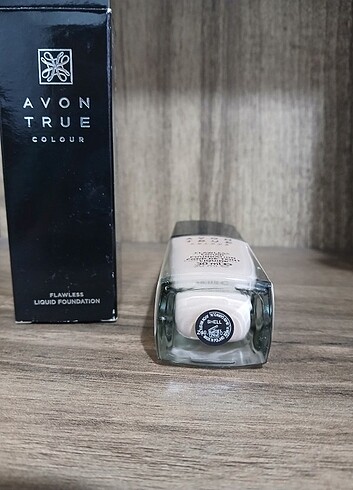 Beden AVON TRUE FONDÖTEN SHELL 30 ML