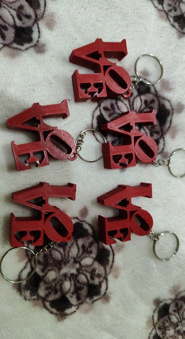 Püsküllü Kırmızı LOVE Anahtarlık - Görsel 3