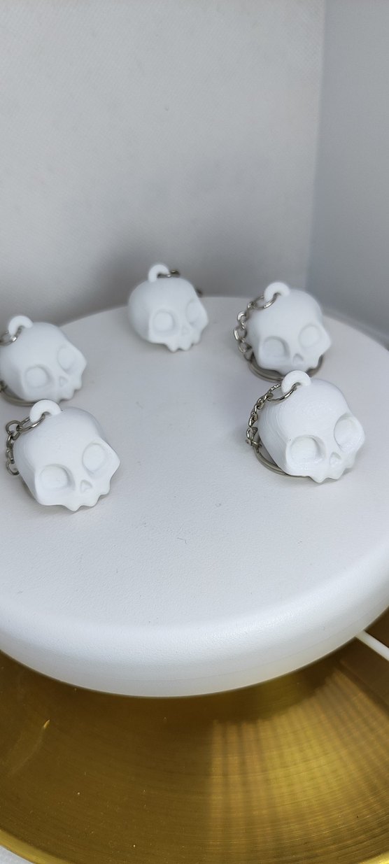 Beyaz Kafatası Anahtarlık Rock Punk - Görsel 2