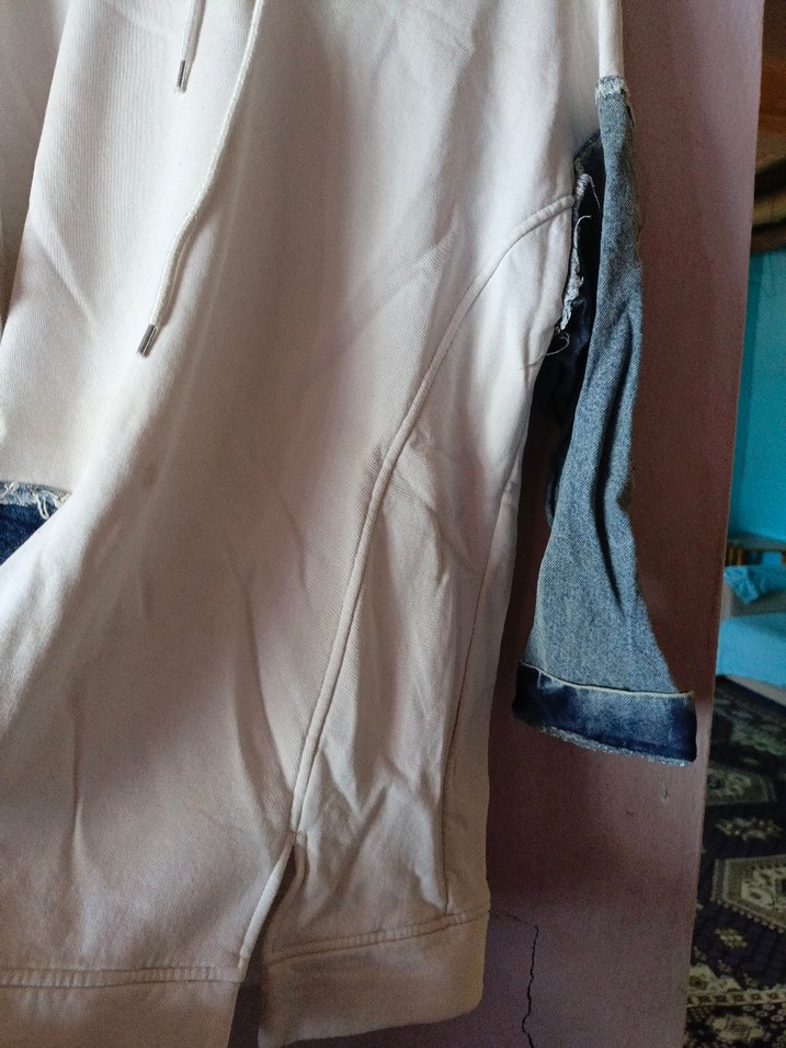 Kapüşonlu Düğmeli Kot Detaylı Sweatshirt - Görsel 2