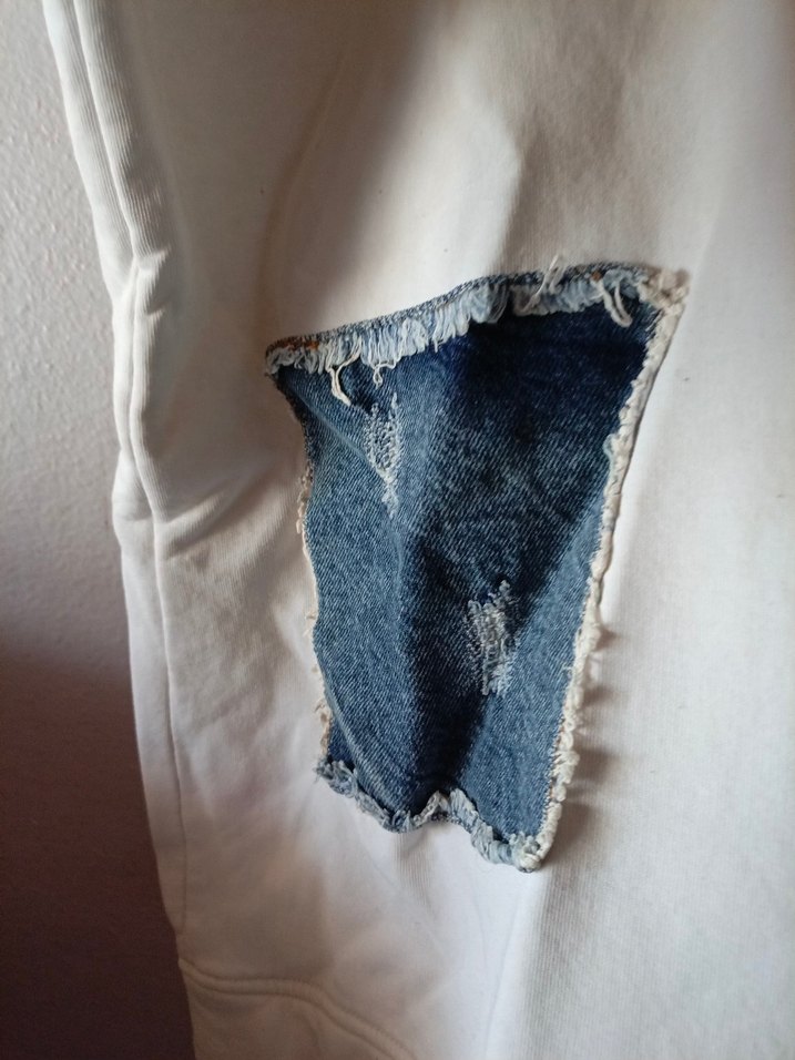 Kapüşonlu Düğmeli Kot Detaylı Sweatshirt - Görsel 4