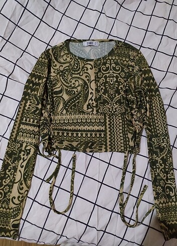 m Beden haki Renk Crop Bluz