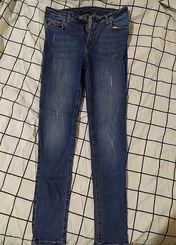 Skiny jean