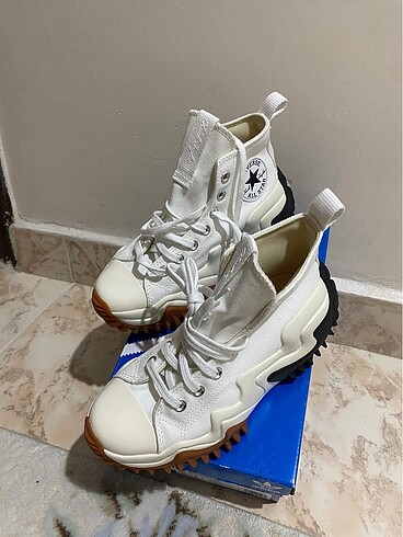 37 Beden beyaz Renk Converse Orjinal