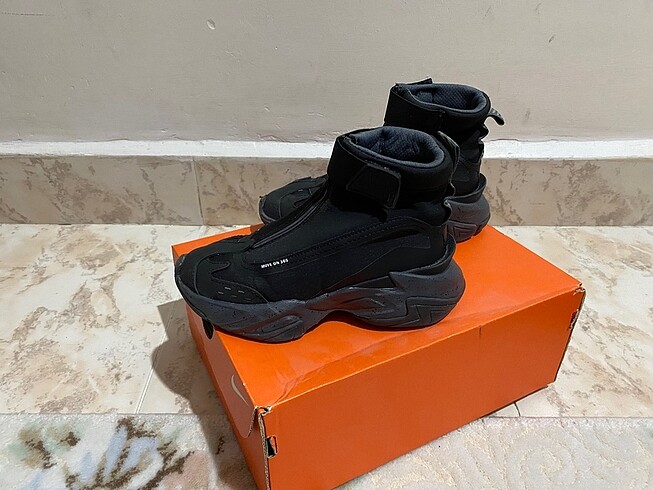 29 Beden Zara Çocuk Bot