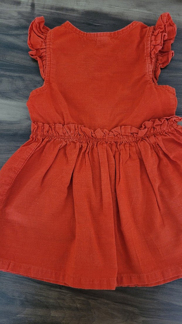 Kız Çocuk Kırmızı Keten Düğmeli Elbise - Görsel 2