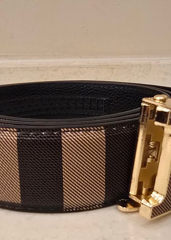 İTHAL BURRBERY OTOMATİK MEKANİZMALI KEMER - Görsel 2