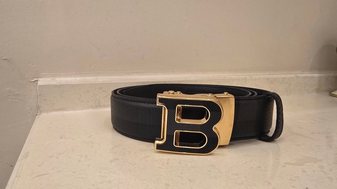 İTHAL BURRBERY OTOMATİK MEKANİZMALI KEMER - Görsel 2