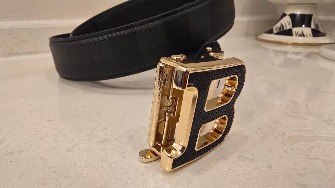 İTHAL BURRBERY OTOMATİK MEKANİZMALI KEMER - Görsel 3