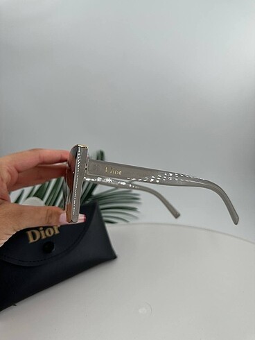 DIOR????????