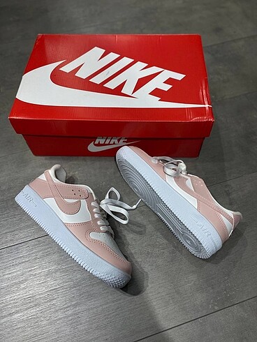 Nike NIKE SB DUNK LOW PRO
