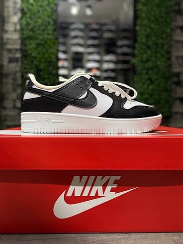 Nike NIKE SB DUNK LOW PRO