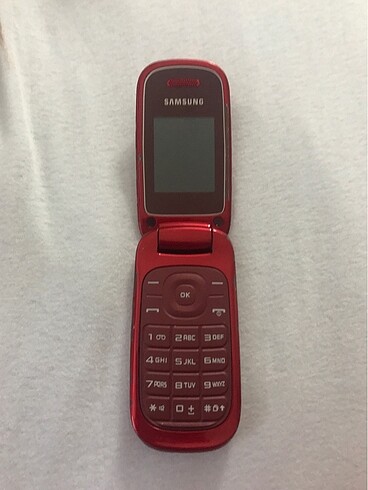 Samsung kapaklı tuşlu telefon