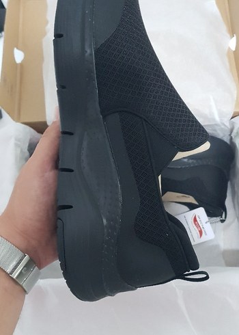 43 Beden Skechers Erkek Siyah Spor Ayakkabı