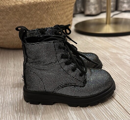 21 Beden Zara Bot