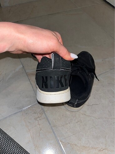 38,5 Beden Nike spor ayakkabı