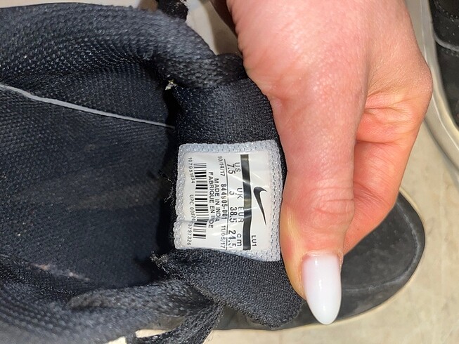 38,5 Beden siyah Renk Nike spor ayakkabı