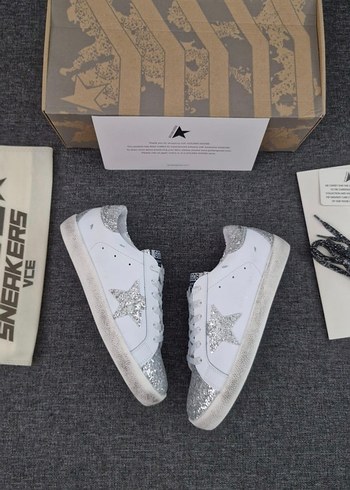 Golden Goose Deluxe