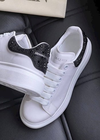Alexander McQueen Beyaz Tasli Sneaker
