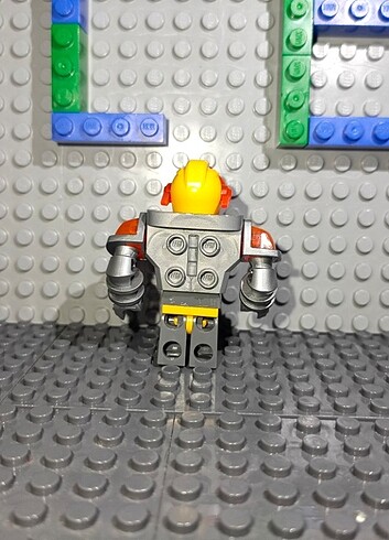  Beden Lego nexo knights
