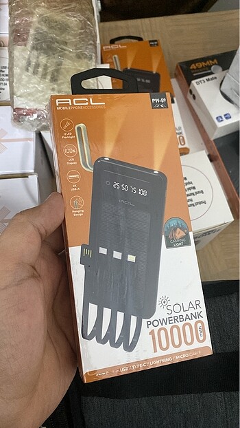 Güneş Enerjili Kablolu 10000 Powerbank