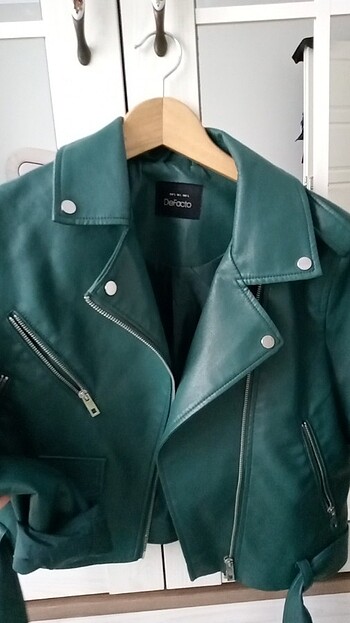 Yeşil deri ceket - Görsel 4
