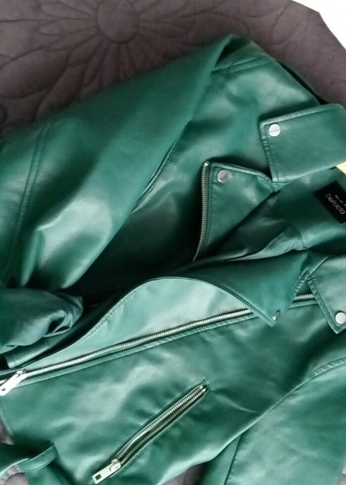 Yeşil deri ceket - Görsel 3