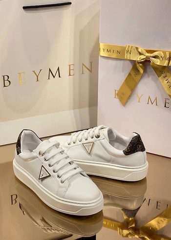 Guess Spor Ayakkabı - Görsel 2