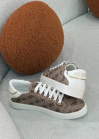 Guess Spor Ayakkabı - Görsel 2