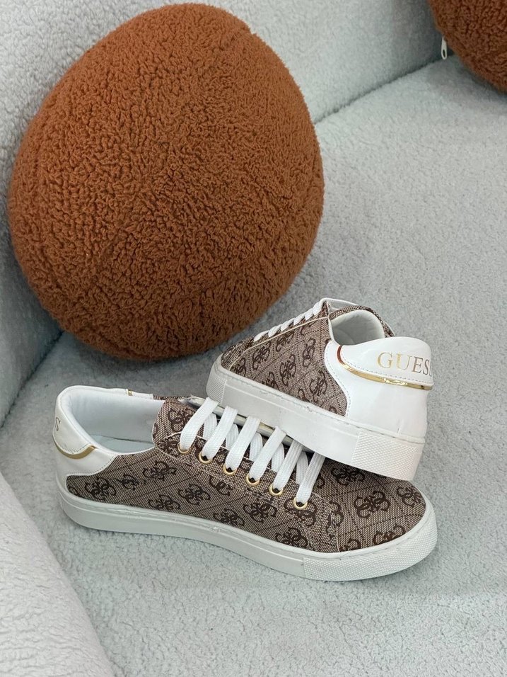 Guess Spor Ayakkabı - Görsel 2