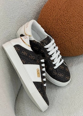 Guess Spor Ayakkabı - Görsel 2