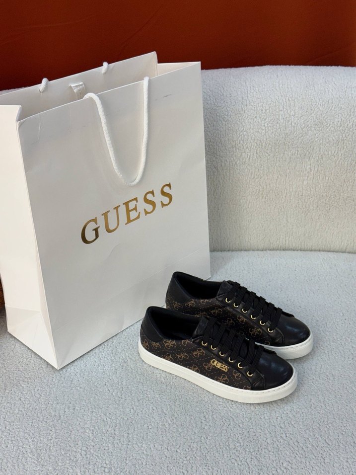 Guess Spor Ayakkabı - Görsel 4