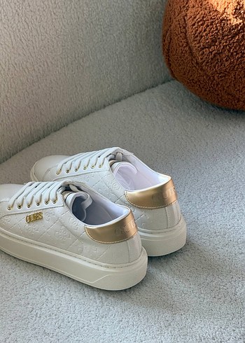 Guess Spor Ayakkabı - Görsel 5