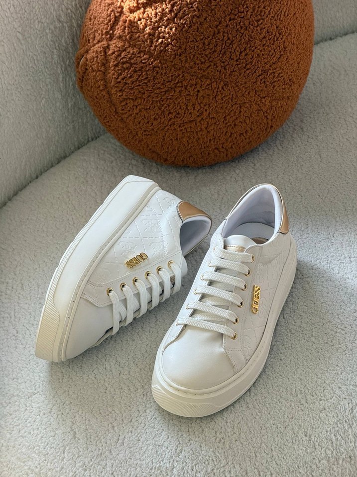 Guess Spor Ayakkabı - Görsel 2