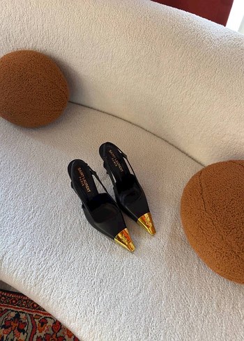 Yves Saint Laurent diğer