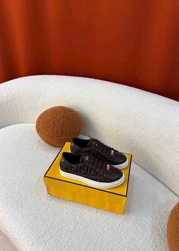 Fendi Spor Ayakkabı - Görsel 2