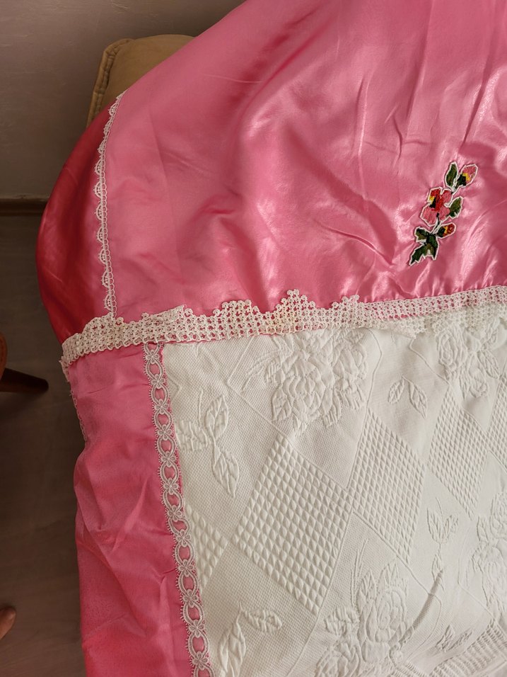 İşlemeli Parlak Pembe pike - Görsel 3