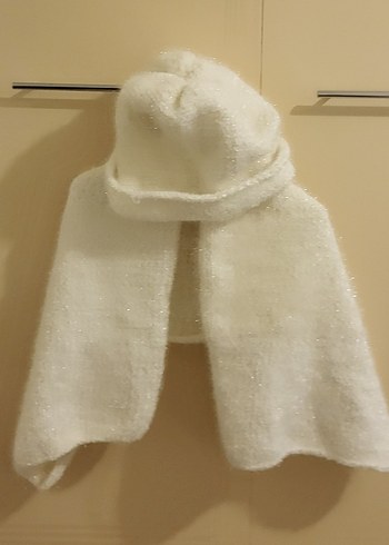 Beyaz Örgü  Bere ve Atkı Seti el örgü - Görsel 2