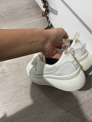 37 Beden Bershka spor ayakkabı